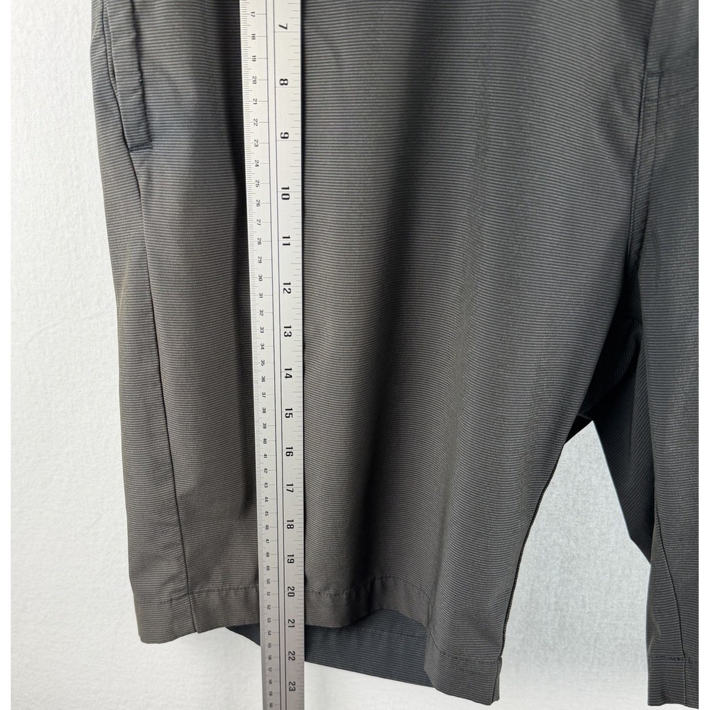 Travis Mathew Shorts Mens Sz 40 Gray Performance Stretch Golf Chinos 10" Inseam - Picture 10 of 11